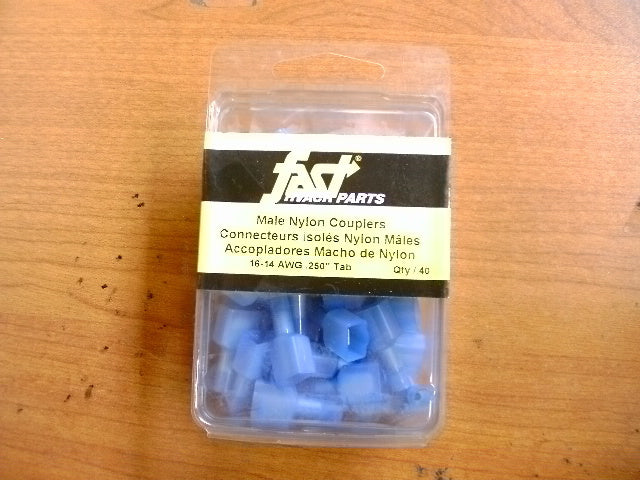 MALE NYLON COUPLERS 16/14AWG 40-PACK