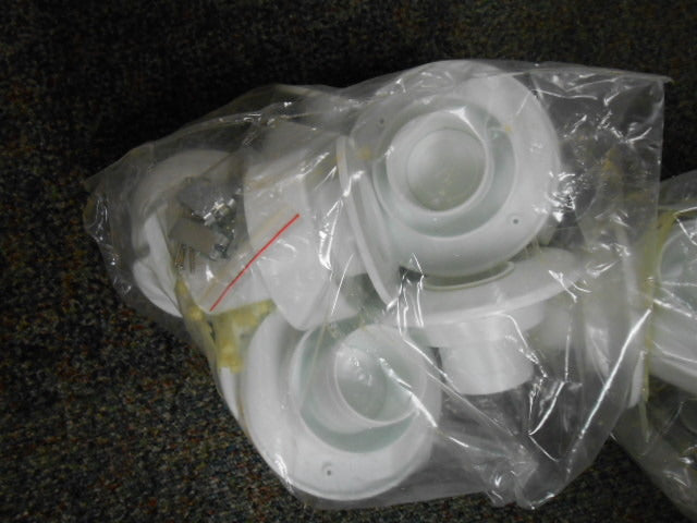 20" X 30" AIR DISTRIBUTION PLENUM BOX INPUT: 8-1/2"X11-1/2" (20)2" CUTOUTS