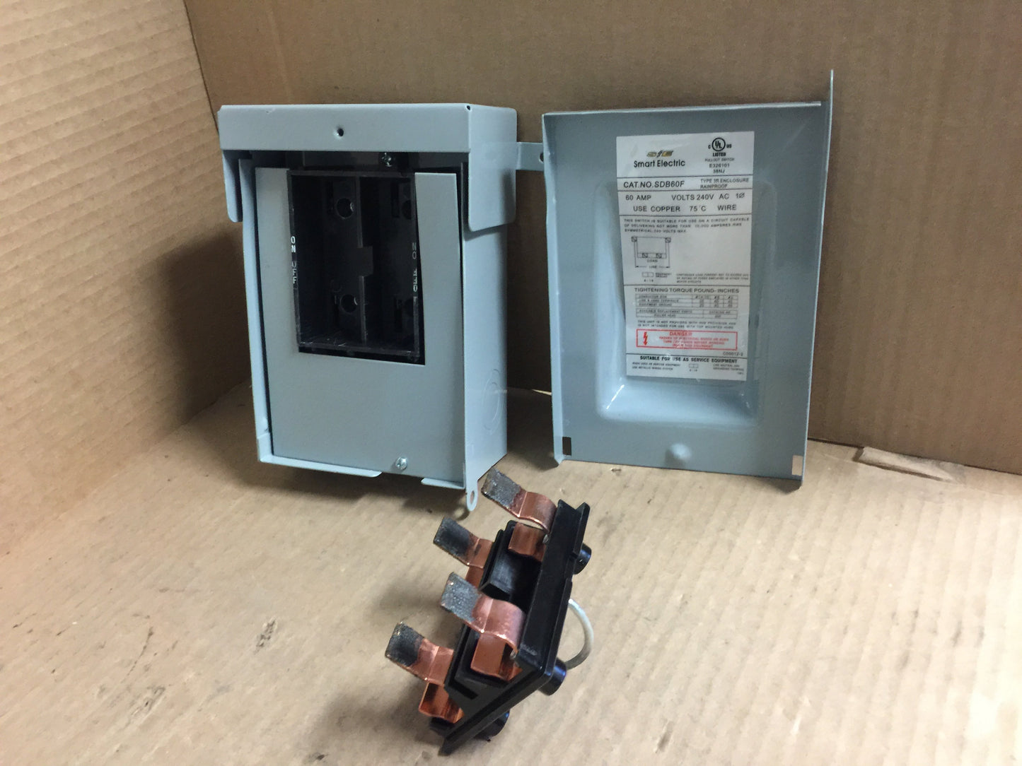 Desconexión por fusible de 60 amperios