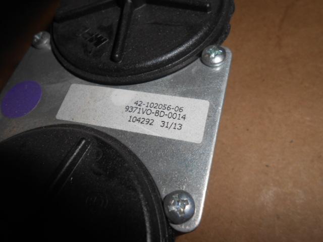 '-1.30 PF & -0.99 PF Dual Pressure Switch