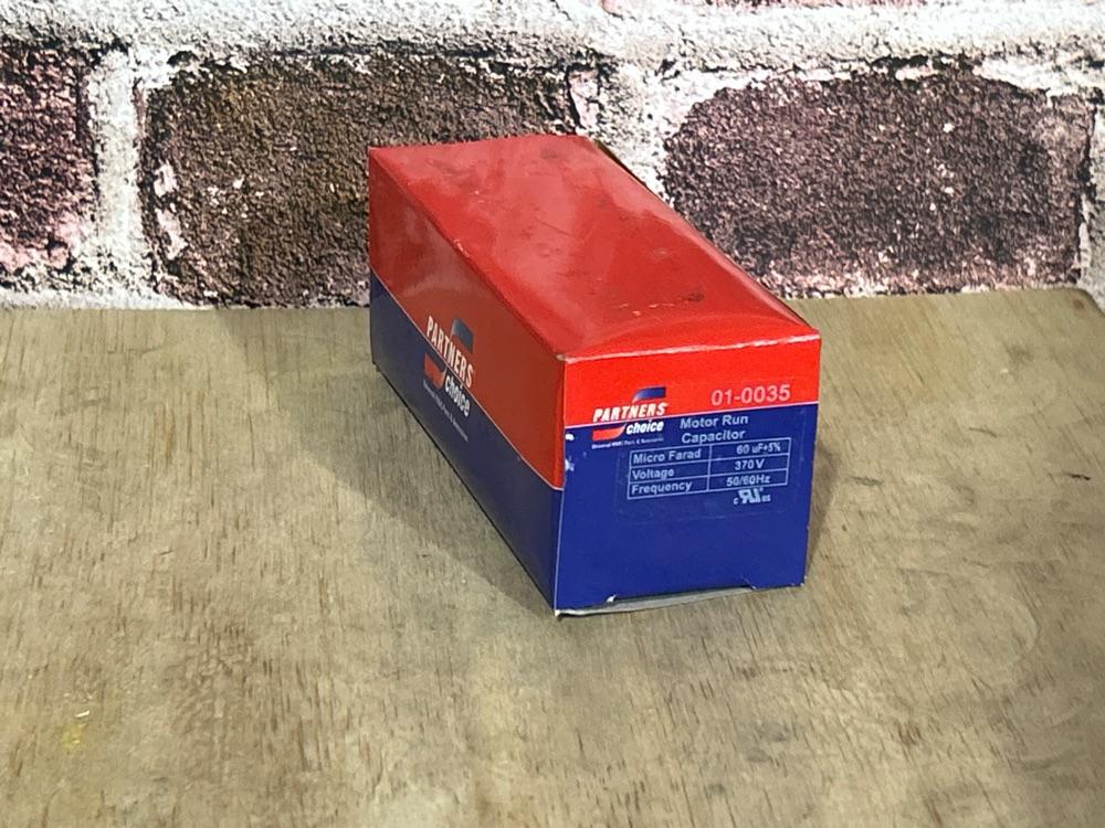 370 Vac, 60MFD 50/60 Hz, Round Capacitor
