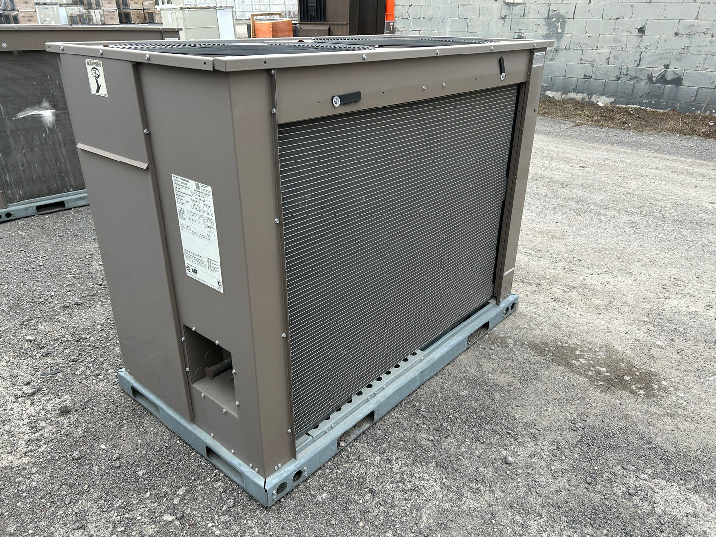 7.5 Ton Split-System Air Conditioner, 13 Seer 460/60/3 R-410A