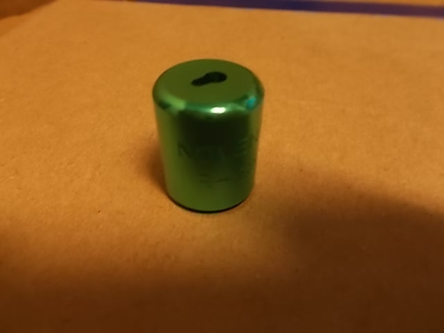 LOCKING REFRIGERENT CAPS FOR USE ON R22 SYSTEMS, 10 PER PACKAGE