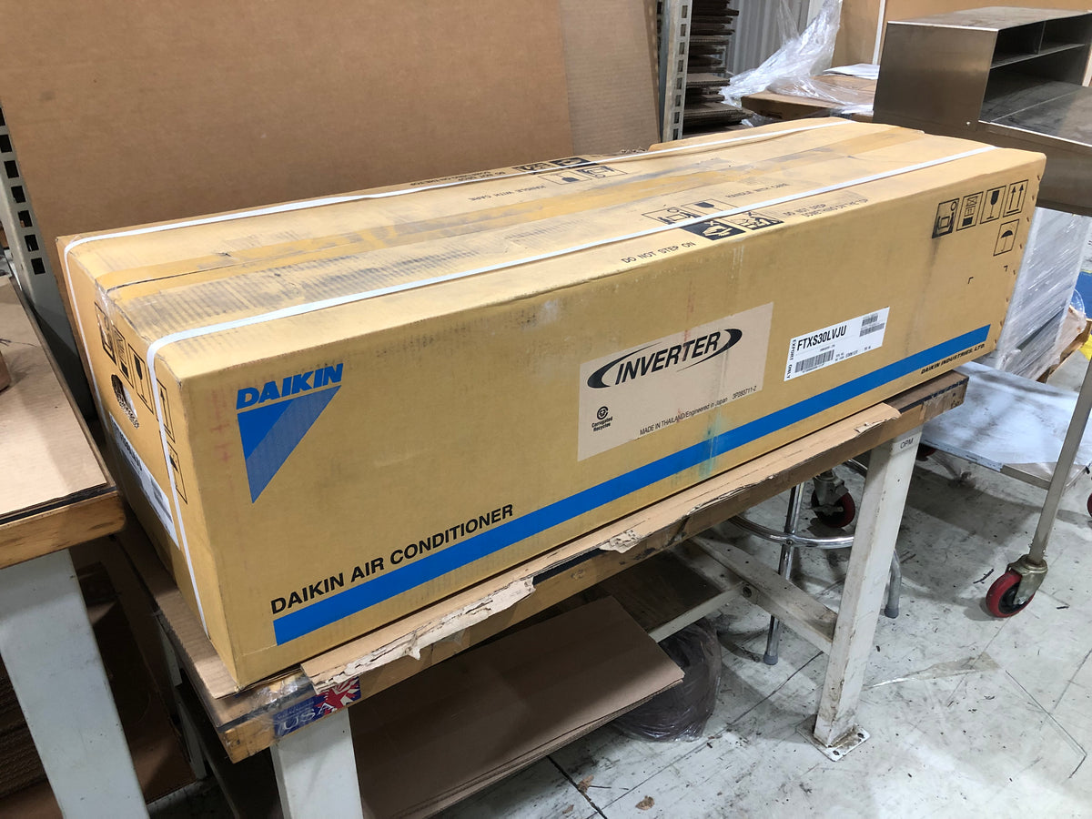30,000 BTU Wall Mounted Inverter Mini-Split Heat Pump, 19 Seer 208-230/60/1 R-410A CFM:1000