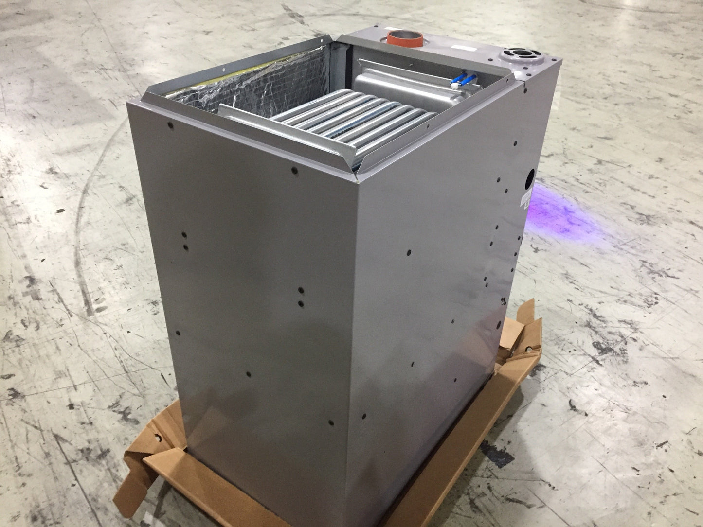 75,000 BTU Comm 2 Stage Up/Horiz ECM Var Spd Gas Furnace 80% 115/60/1 CFM: 1200