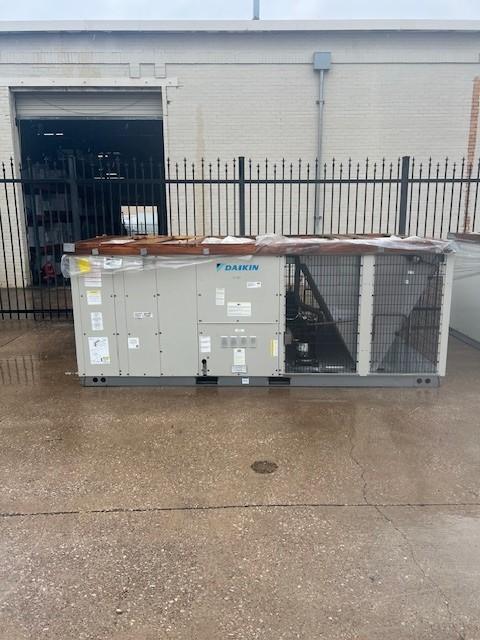 15 Ton Downflow Natural Gas/Electric Packaged Unit, 10.8 EER, 208-230/60/3, R410A