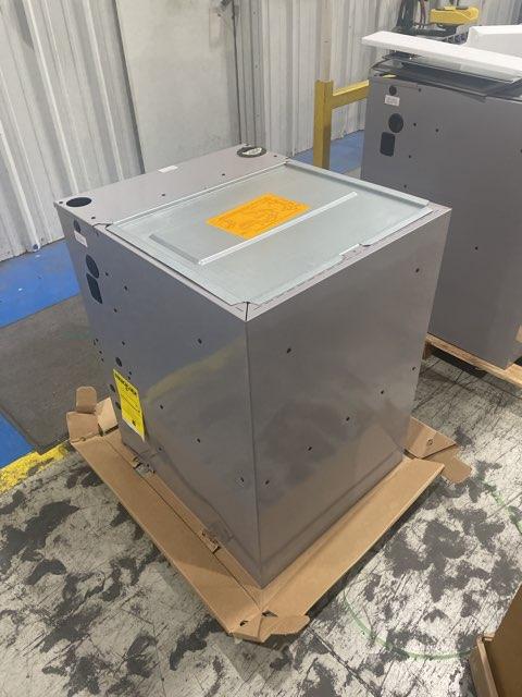 112,000 BTU 2-Stage Comm Compatible Modulating Upflow ECM Var Speed Gas Furnace; 98.6%, 115/60/1