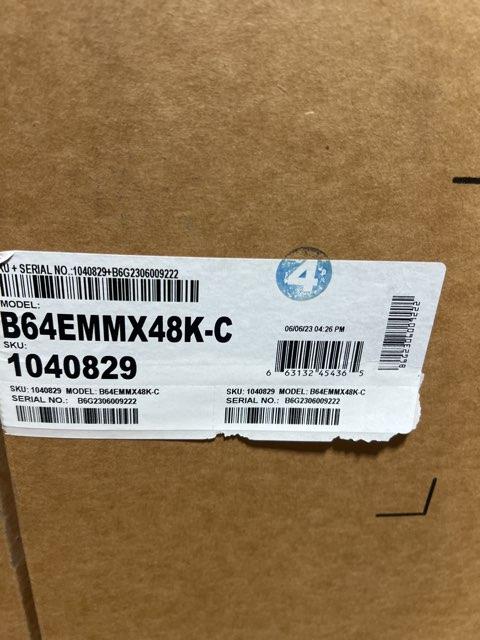 PORTA PAPEL HIGIÉNICO ESSENTIALS CON TAPA, CROMADO