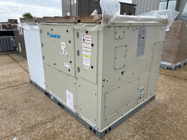 7.5 Ton Two-Stage Convertible Packaged Air Conditioning Unit, 11.2 EER, 460/60/3, R410A