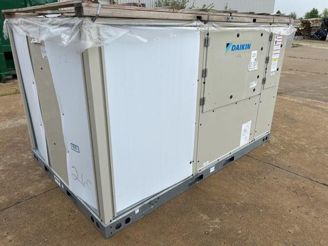 7.5 Ton Two-Stage Convertible Packaged Heat Pump Unit, 11 EER, 208-230/60/3, R410A