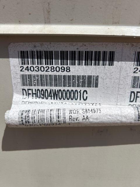 7.5 Ton Two-Stage Convertible Packaged Heat Pump Unit, 11 EER, 460/60/3, R410A