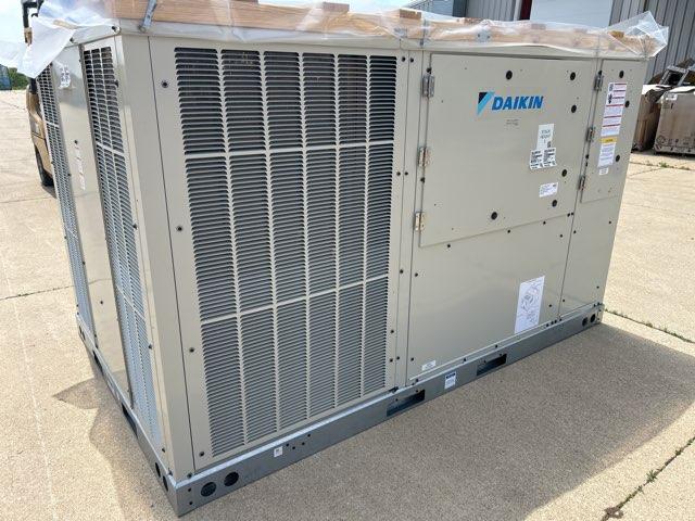 8.5 Ton Two-Stage Convertible Packaged Heat Pump Unit, 11.4 EER, 460/60/3, R32