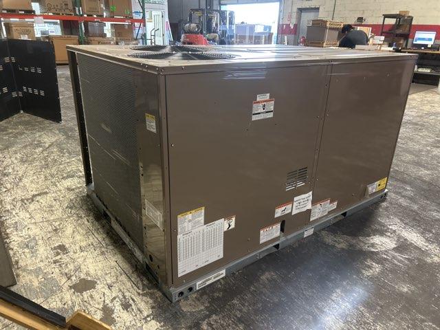 8.5 Ton Two-Stage Convertible Natural Gas/Electric Packaged Unit, 12.2 EER, 208-230/60/3, R410A