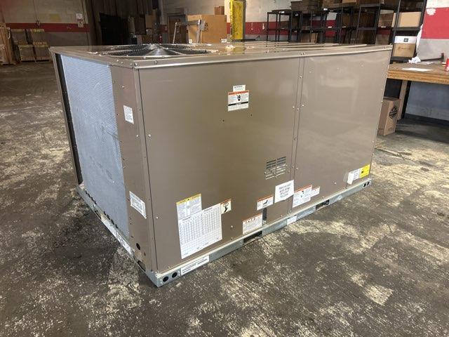 7.5 Ton Two-Stage Convertible Natural Gas/Electric Packaged Unit, 12 EER, 208-230/60/3, R410A