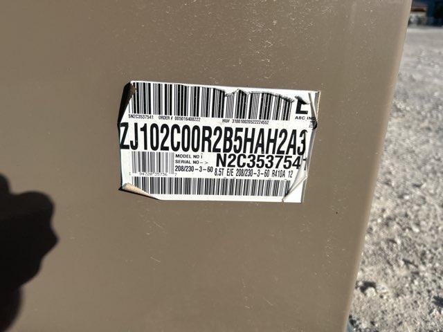 8.5 Ton Two-Stage Convertible Packaged Air Conditioning Unit, 12.2 EER, 208-230/60/3, R410A