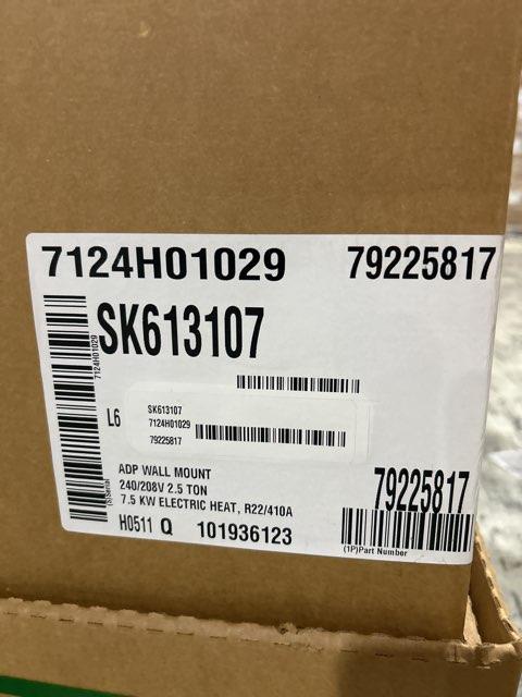 2.5 Ton AC/HP ECM Wall Mounted Air Handler With 7 KW Heat, 208-240/60/1 R-410A CFM 1137