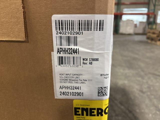 2 Ton Single-Stage Horizontal Packaged Heat Pump Unit, 13.4 SEER2, 208-230/60/1, R410A