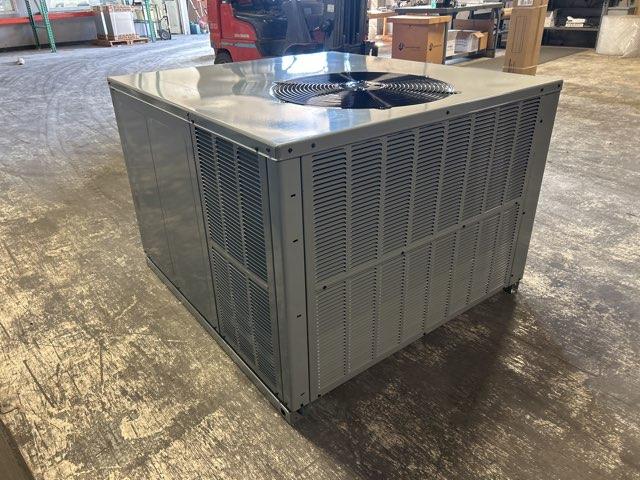 3 Ton Low NOx 1-Stg Convertible Natural Gas/Electric Packaged Unit, 13.4 SEER2, 208-230/60/1, R410A