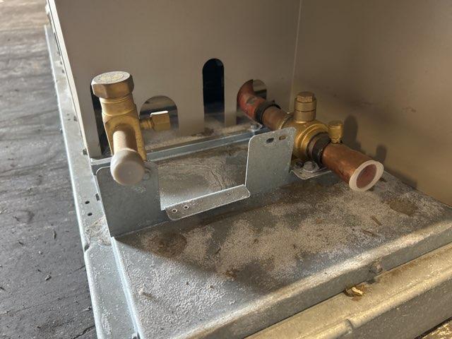 10 Ton Two-Stage Split-System Heat Pump 460/60/3 R410A 11 EER