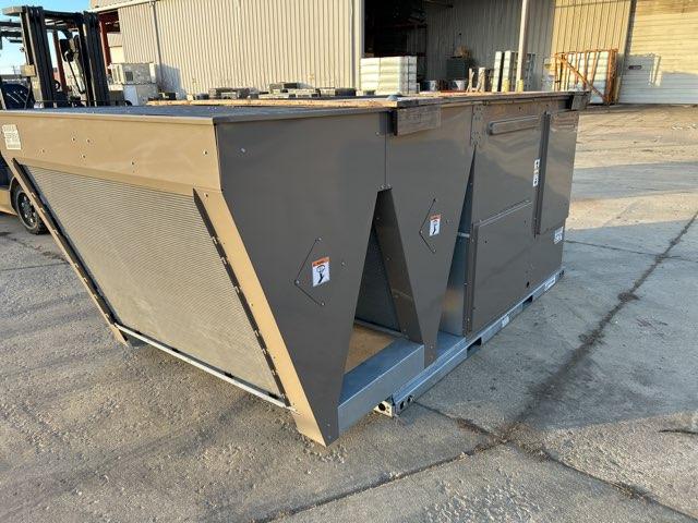 12.5 Ton Two-Stage Convertible Packaged Air Conditioning Unit, 12.1 EER, 460/60/3, R410A 36 KW