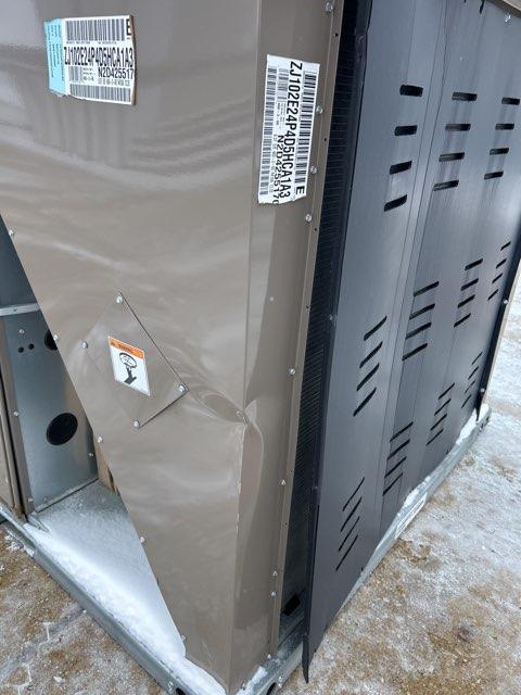 8.5 Ton Two-Stage Convertible Packaged Unit A/C W/24KW Heat, 12.2 EER, 460/60/3, R410A 24 KW