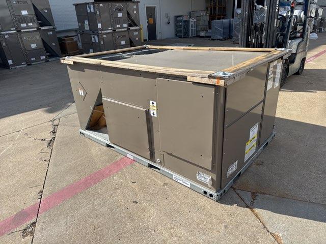 5 Ton Single-Stage Convertible Packaged Air Conditioning Unit, 14.5 SEER, 208-230/60/3, R410A