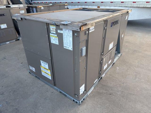 8.5 Ton Two-Stage Convertible Natural Gas/Electric Packaged Unit, 14 EER, 460/60/3, R410A