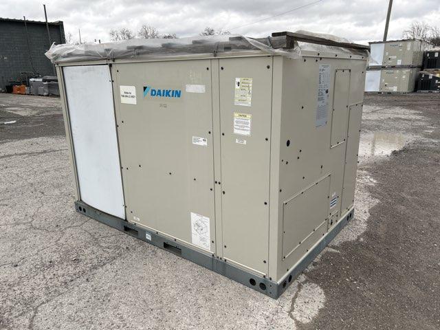 12.5 Ton Two-Stage Convertible Packaged Air Conditioning Unit, 11.7 EER, 208-230/60/3, R410A