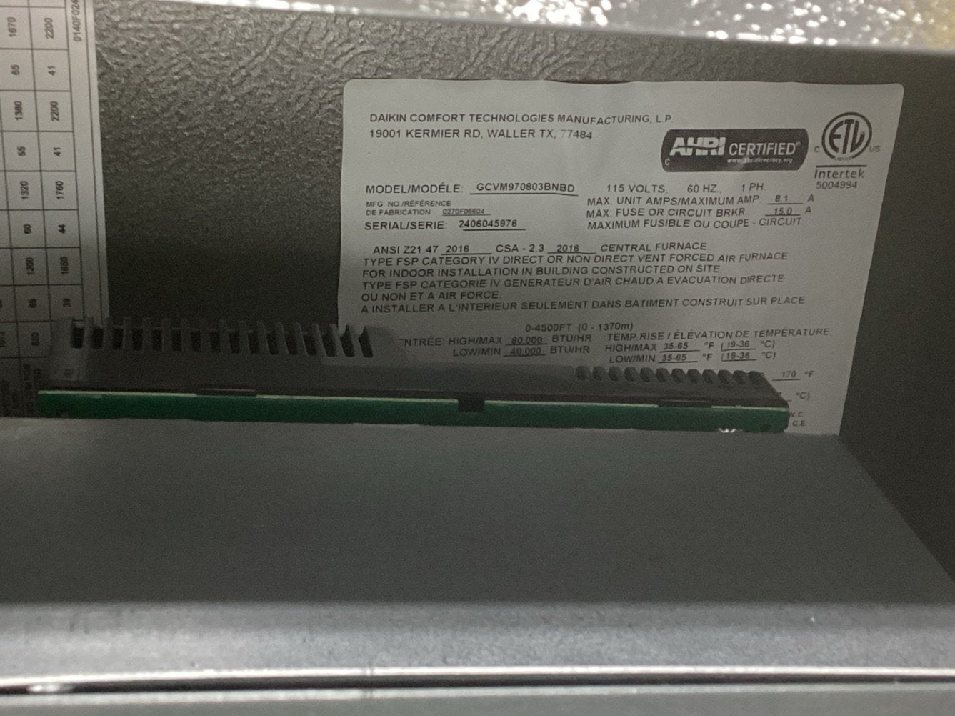 80,000 BTU Low NOx Modulating Down/Horz ECM Var Spd Comm Comp Gas Furnace 97% 115/60/1 CFM: 1200