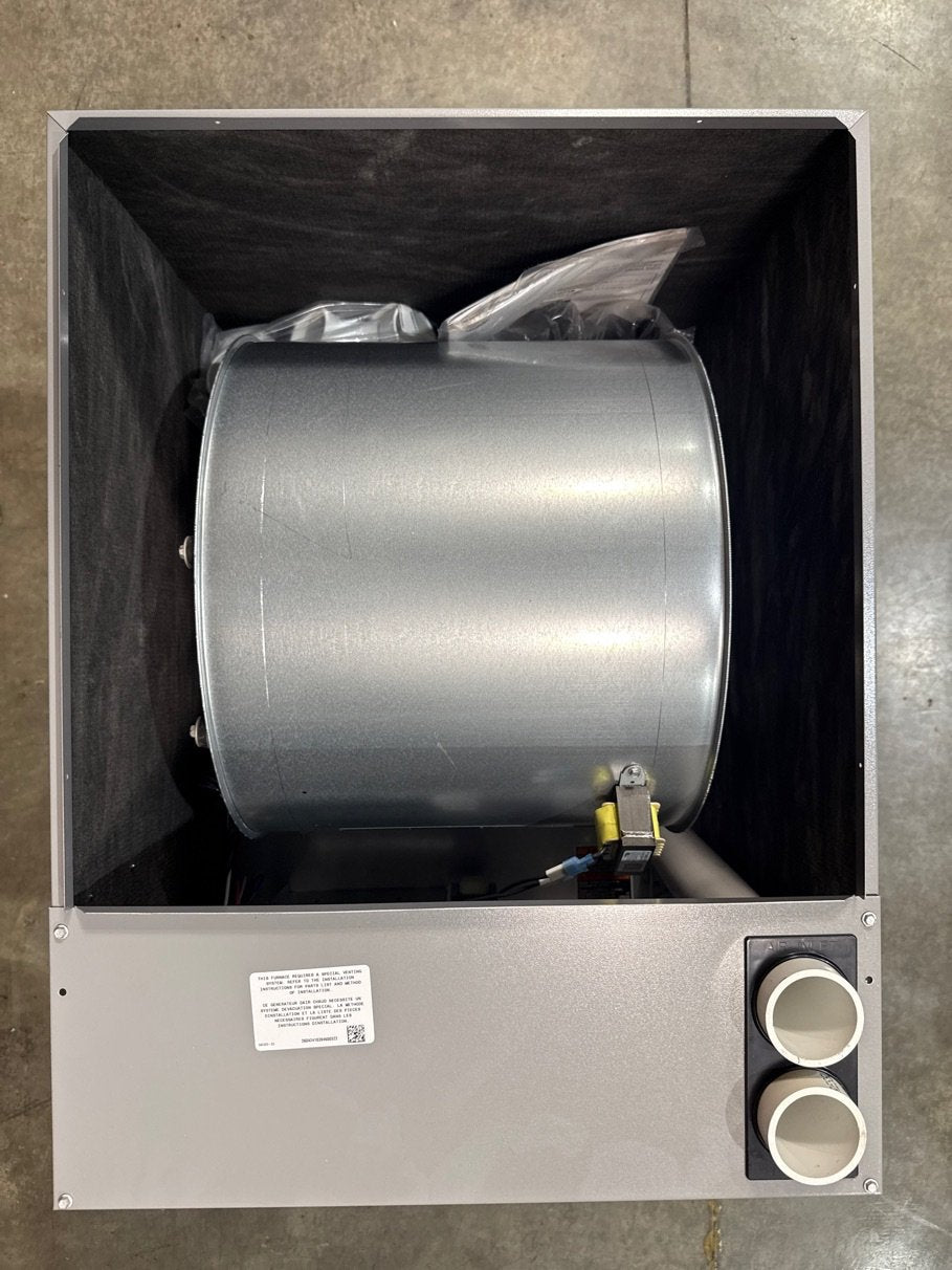 88,000 BTU Modulating Downflow ECM Variable Speed Gas Furnace 97% AFUE 120/60/1 CFM: 1309