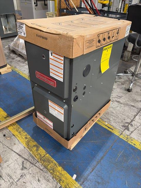 60,000 BTU Low NOx 2-Stg Up/Horz ECM Var Spd Comm Compatible Gas Furnace 96% 115/60/1 CFM: 1200