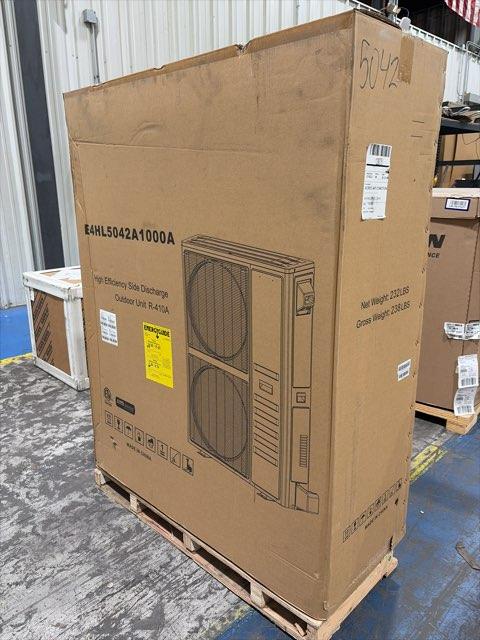 3.5 Ton Variable Speed Split-System Heat Pump 208-230/60/1 R410A 15.2 SEER2