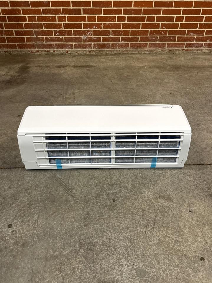 9,000 BTU Single-Zone Indoor Inverter Heat Pump Mini Split Unit, 17 SEER 115/60/1 R-410A