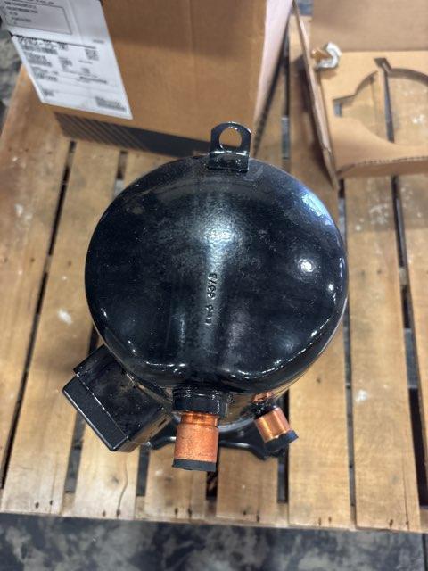 7.5 Ton Single-Stage AC/HP Scroll Compressor 200/230/60/3 R410A