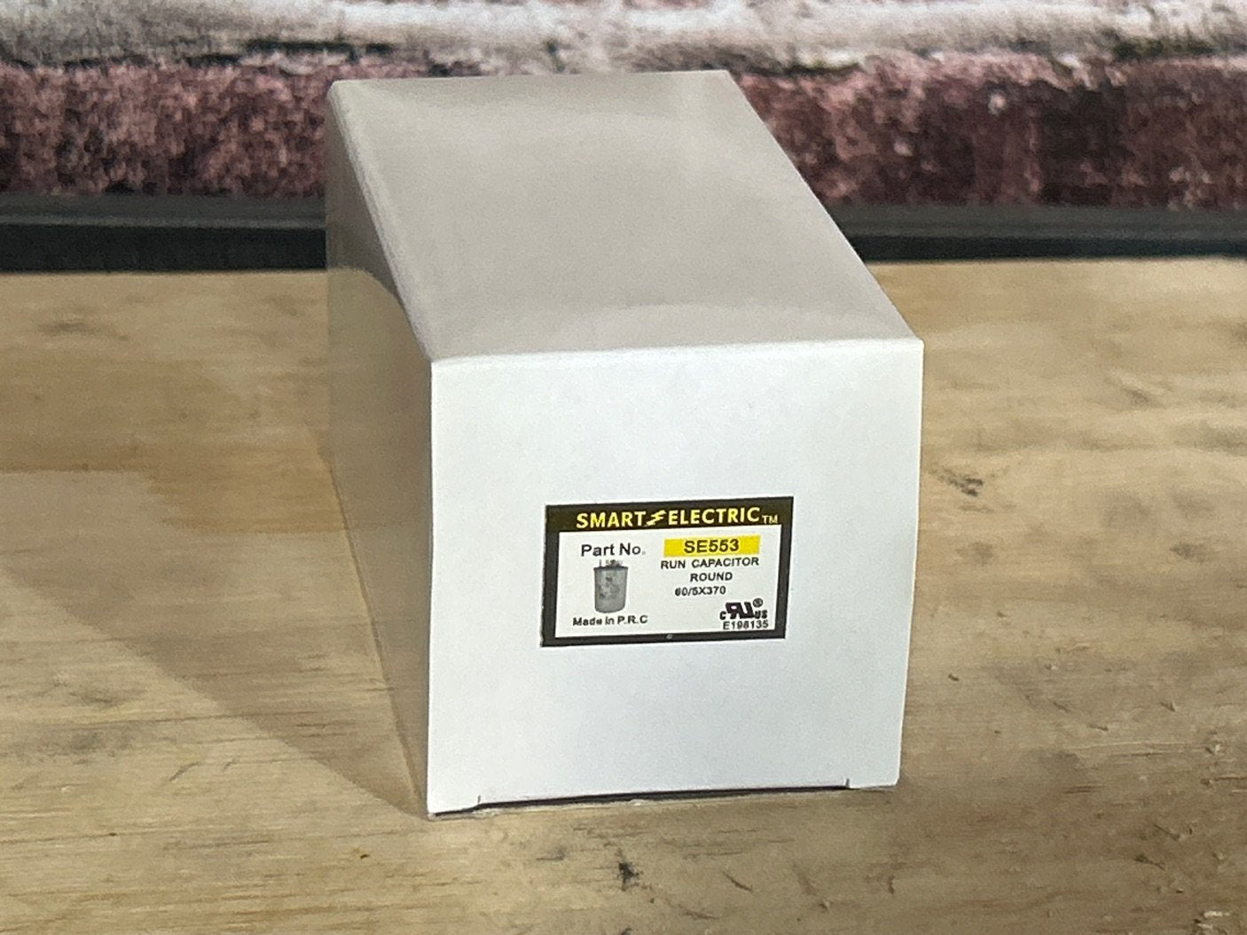 370 Vac, 60+5MFD 50/60 Hz, Round Capacitor
