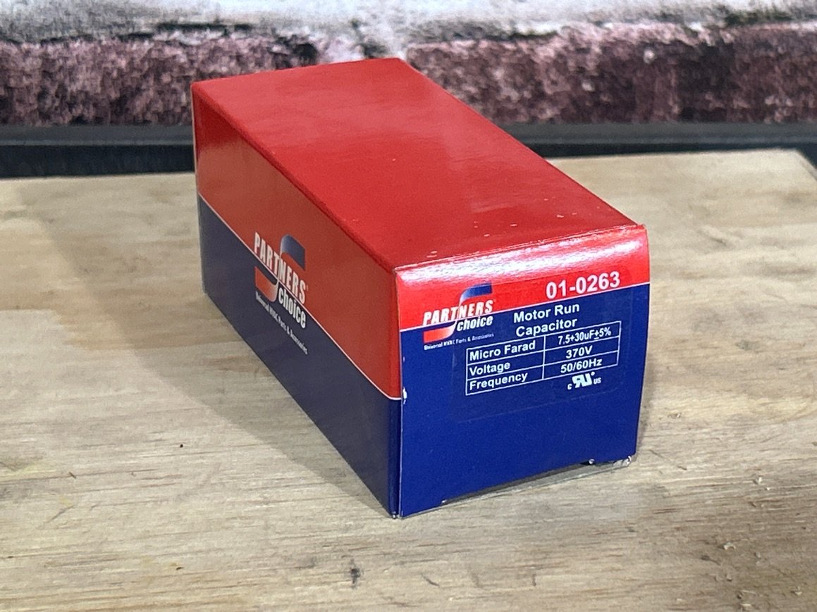 370 Vac, 30+7.5MFD 50/60 Hz, Round Capacitor