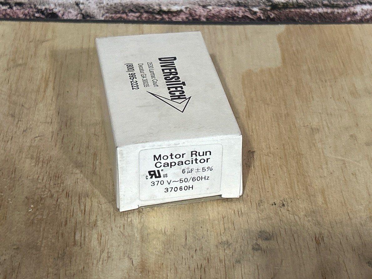 370 Vac, 6MFD 50/60 Hz, Oval Capacitor