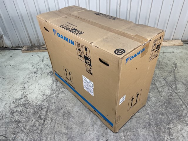 15,000 BTU Single-Zone Outdoor Inverter Heat Pump Mini Split Unit, 19.6 SEER2 208-230/60/1 R-410A