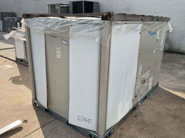 12.5 Ton Two-Stage Convertible Natural Gas/Electric Packaged Unit, 12 EER, 208-230/60/3, R32