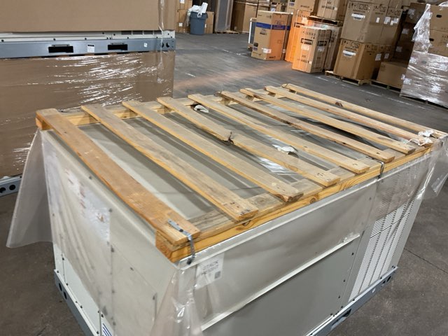4 Ton Single-Stage Convertible Natural Gas/Electric Packaged Unit, 13.7 SEER2, 208-230/60/3, R32