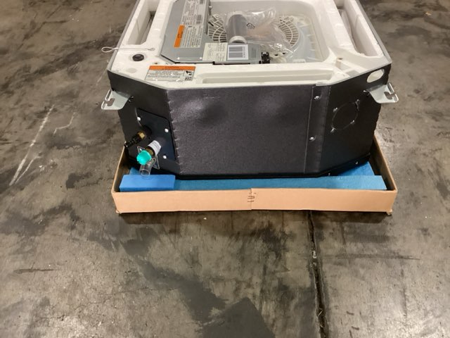 12,000 BTU Single-Zone Indoor Inverter Heat Pump Mini Split Unit, 18 SEER 208-230/60/1 R-410A