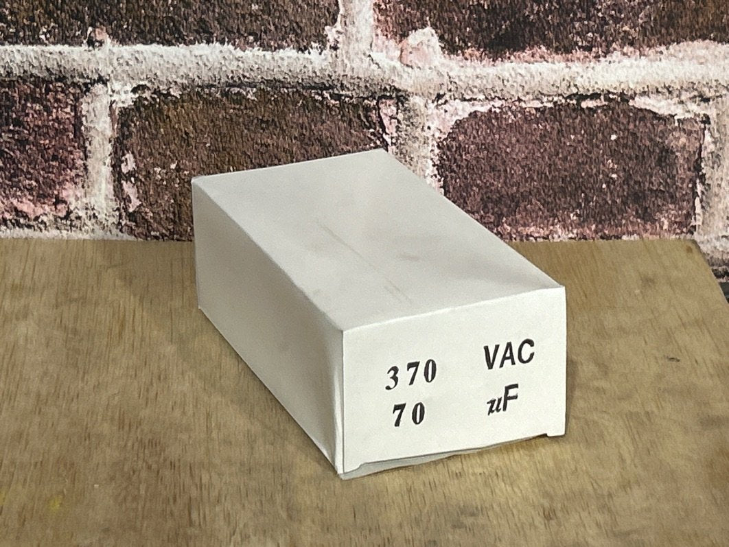 370 Vac, 70MFD 50/60 Hz, Oval Capacitor