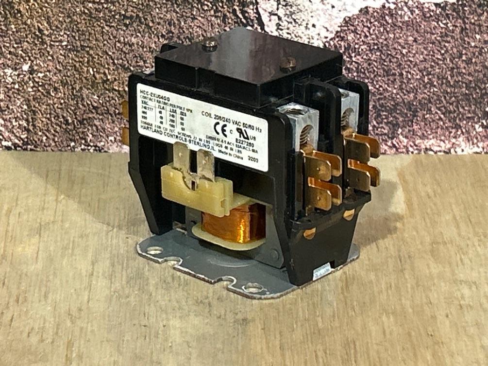 208/240 V, 50/60 Hz, 40 Amps 2 Pole Contactor