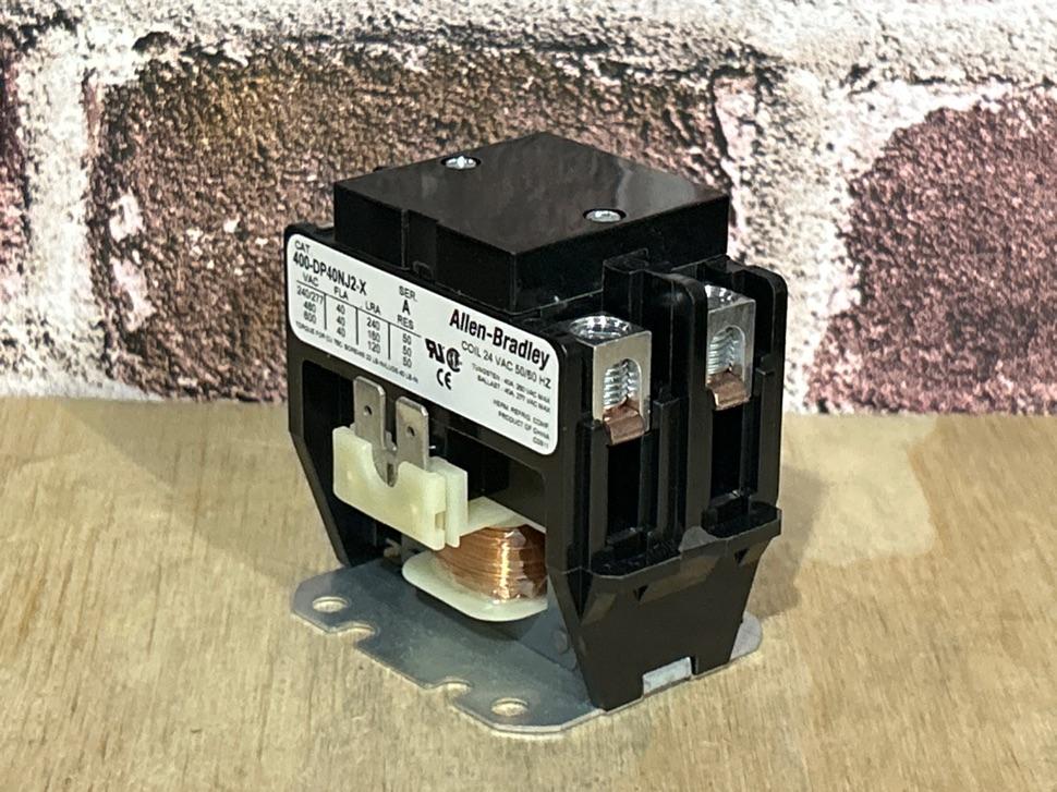 24 V, 50/60 Hz, 30 Amps 2 Pole Contactor