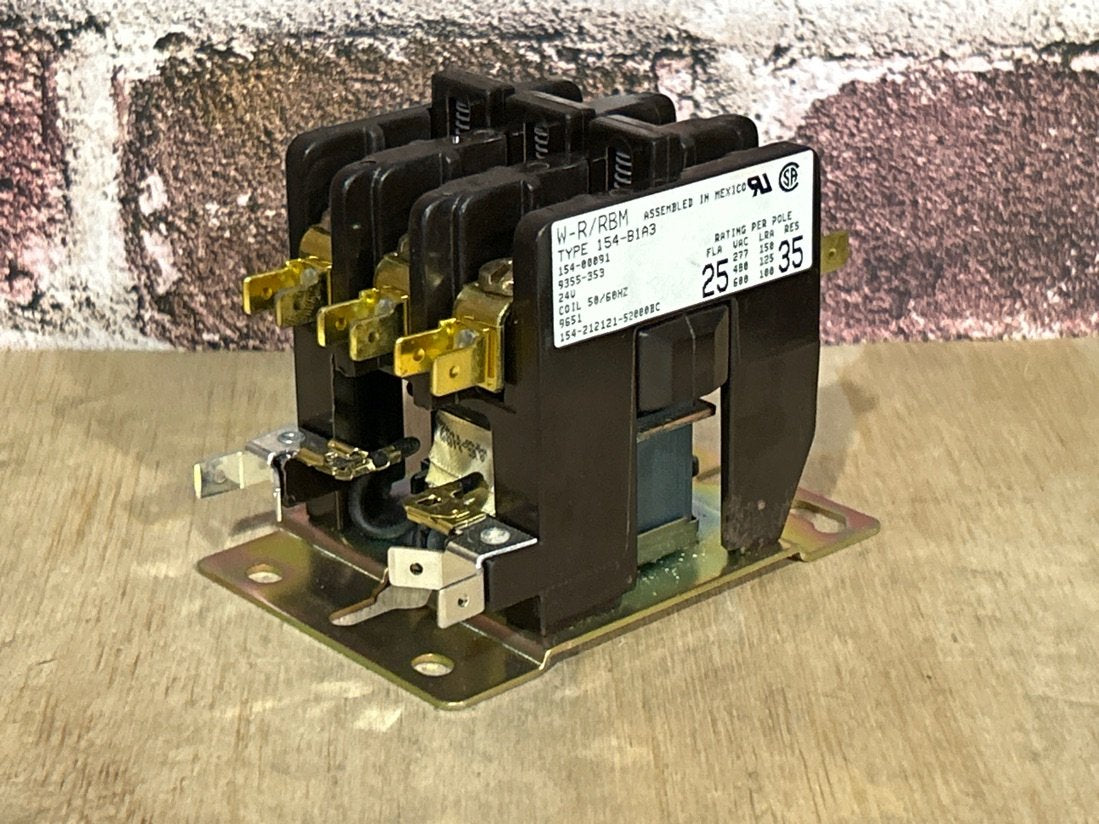 24 V, 50/60 Hz, 25 Amps 3 Pole Contactor