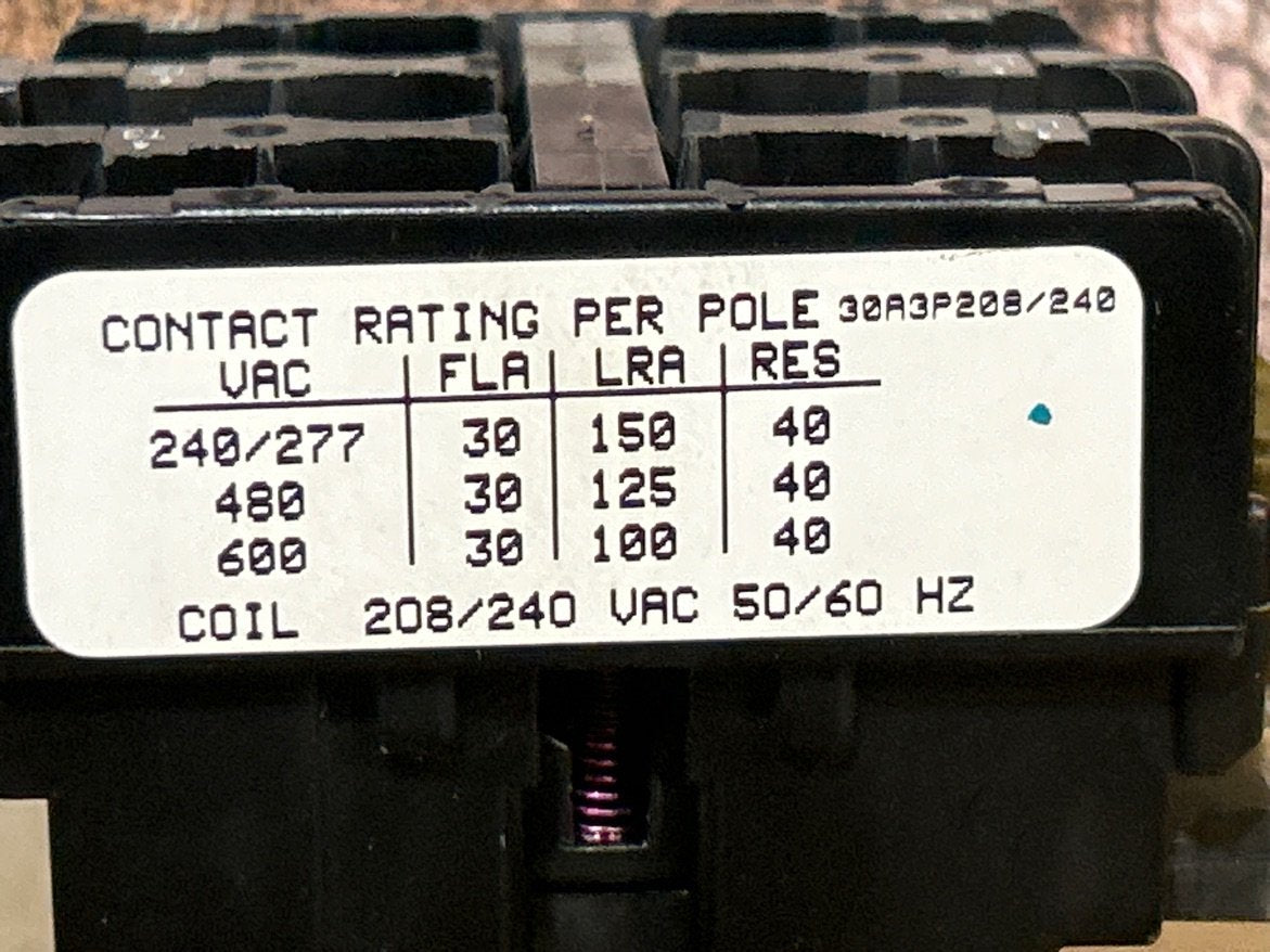 208/240 V, 50/60 Hz, 30 Amps 3 Pole Contactor