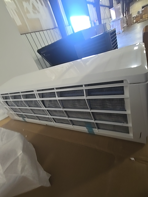 12,000 BTU Single-Zone Indoor Inverter Heat Pump Mini Split Unit, 20 SEER2 208-230/60/1 R-410A