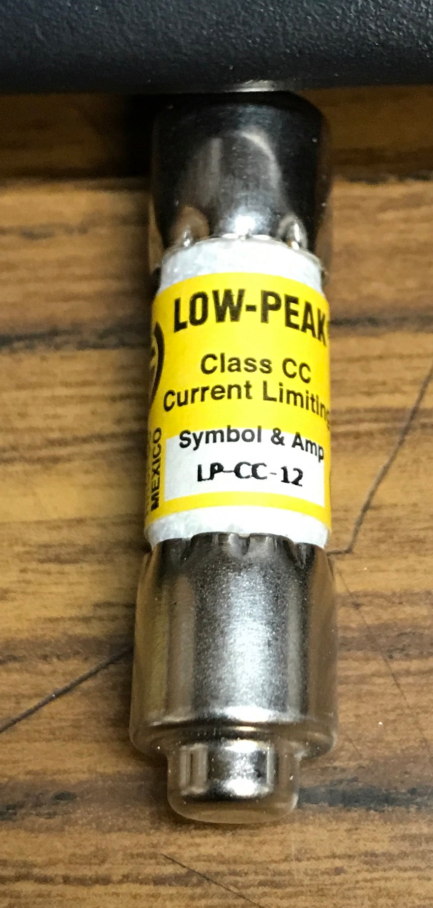 12 AMP 600 VOLT "LOW PEAK" CURRENT LIMITING TIME-DELAY FUSES