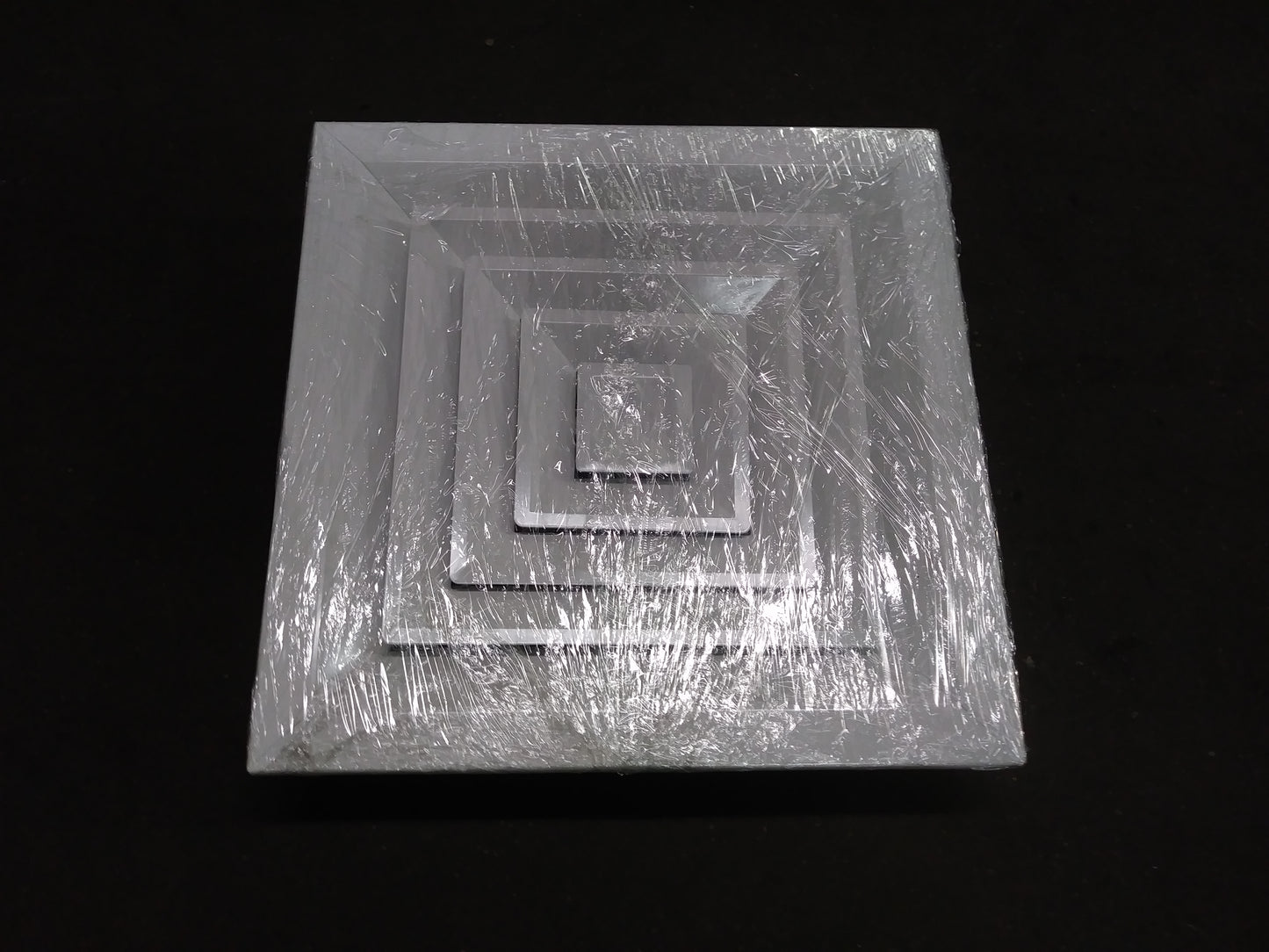 12" X 12" STEEL/WHITE LOUVERED CEILING DIFFUSER W/OBD