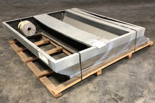 16" HIGH ROOF CURB ADAPTER WITH DUCT TRANSITIONS FOR LARGE PACKAGED UNITS
